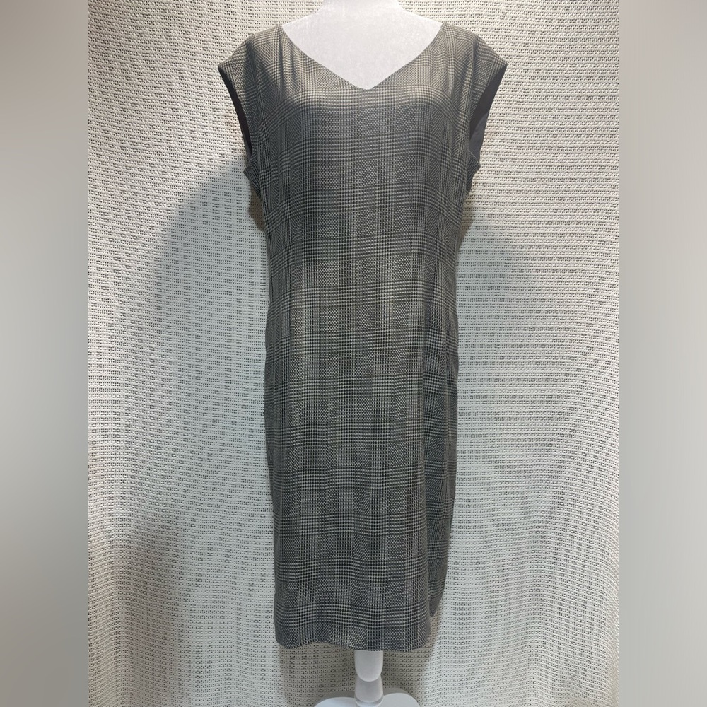 Emanuel Ungaro Sleeveless Gray Midi Dress